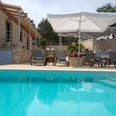 Rei 3 Bedroom With Pool Vlachopoulátika