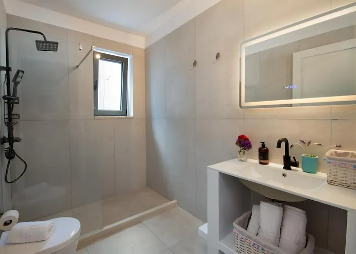 Rei 3 Bedroom With Pool 别墅 *
